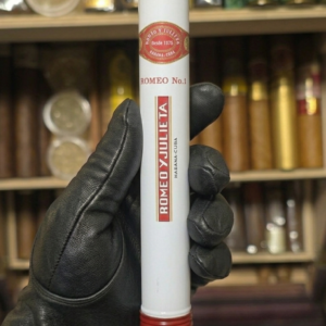 Romeo y Julieta "No.1" (Tubos)