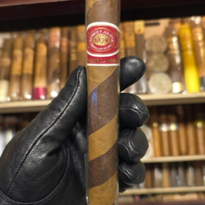 Romeo y Julieta Reserva Real Twisted Toro